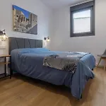 Ares Ii 15 Min Theatre, Crib & Pet Friendly *