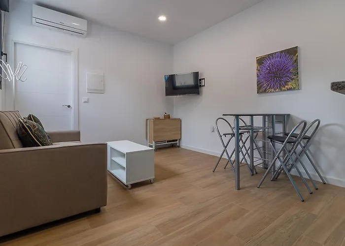 Apartman Ares Ii 15 Min Theatre, Crib & Pet Friendly