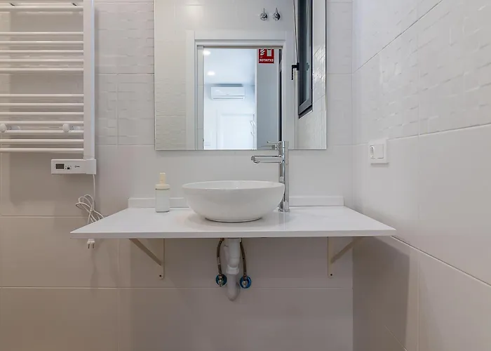 Ares Ii 15 Min Theatre, Crib & Pet Friendly Mérida